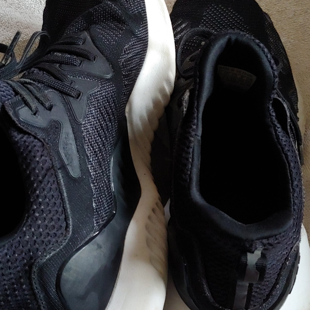 Adidas alpha bounce sneaker mn. Sz.8 - Picture 9 of 12